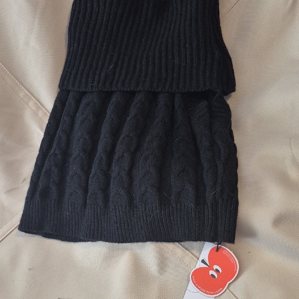 Cider Black Cable Knit Crop Top